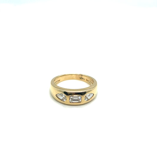 14Kt Yellow Gold Diamond Pinky Ring