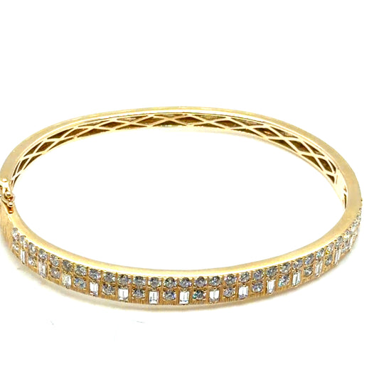 14Kt Yellow Gold Diamond Fashion Bangle