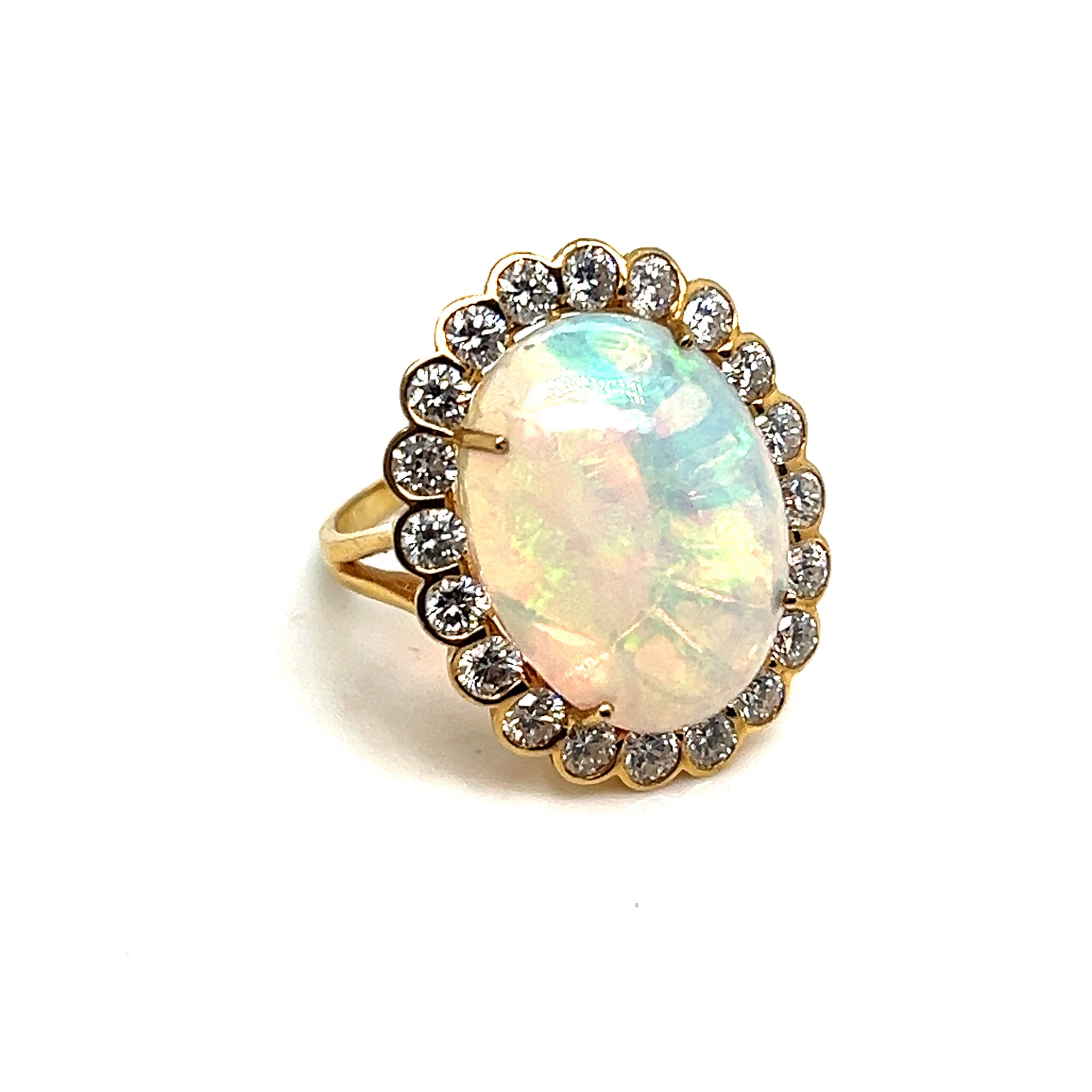 18Kt Opal and Diamond Ring