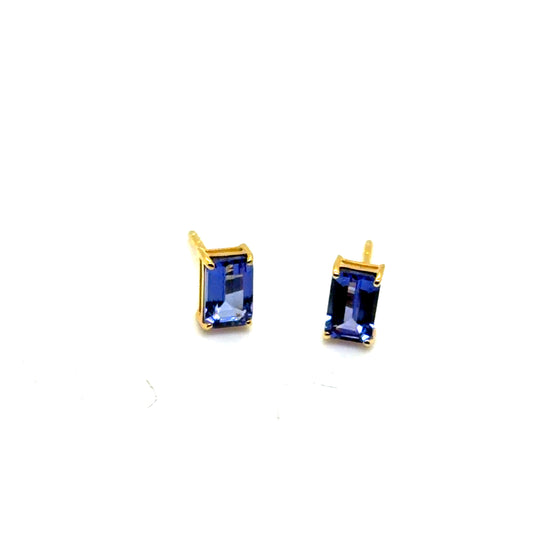 18Kt Yellow Gold Tanzanite Earrings