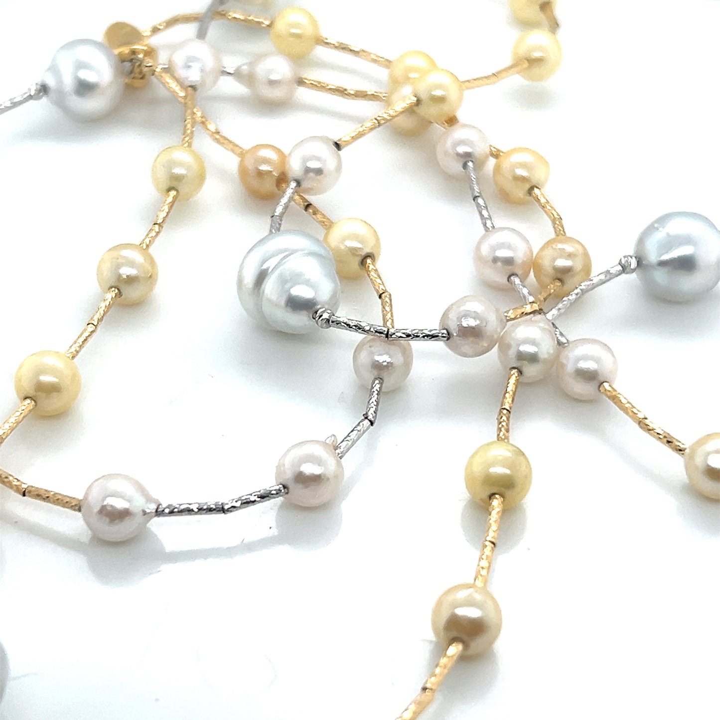 18Kt Yellow and White Gold Pearl Necklace